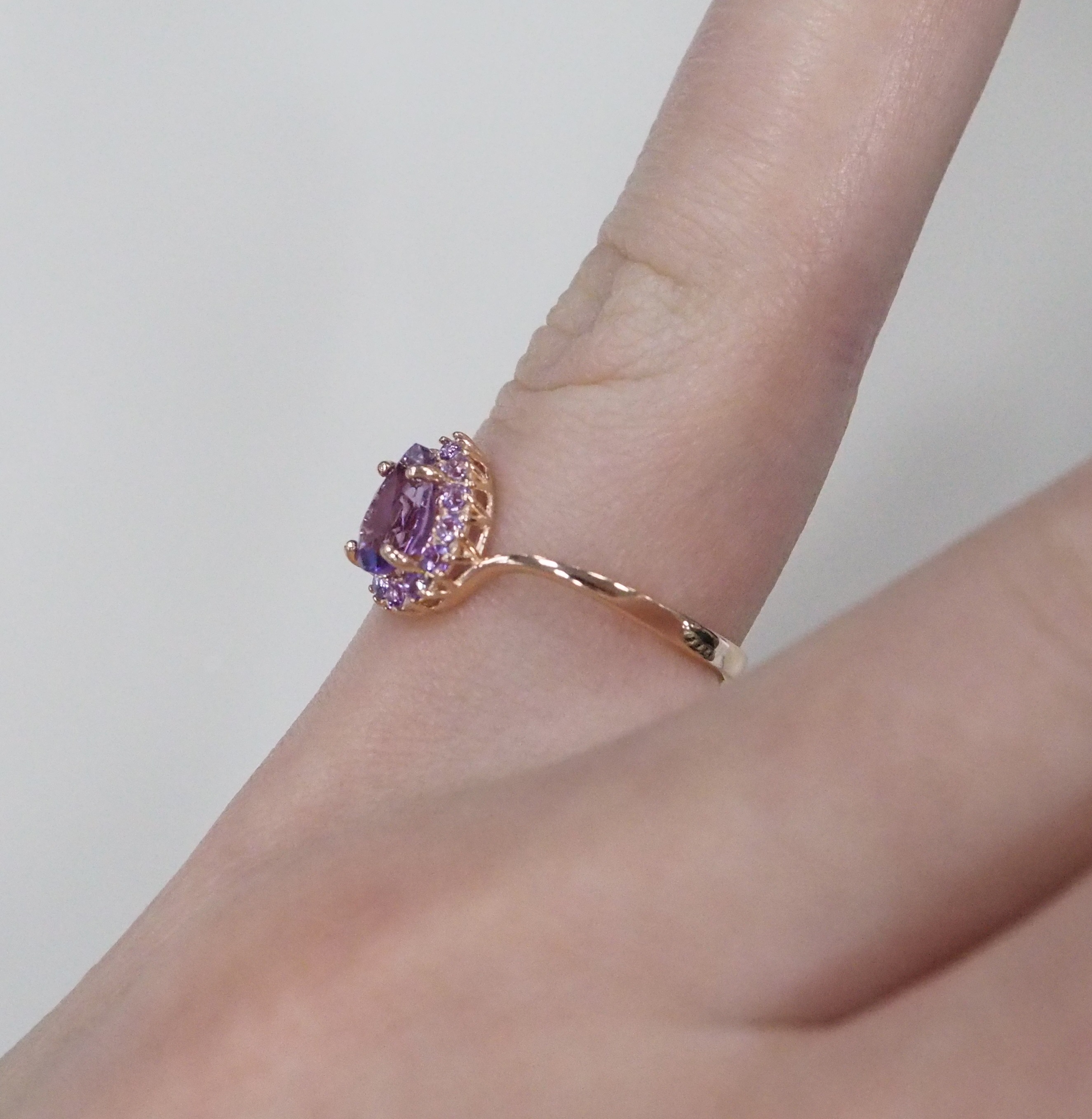 Серебряное кольцо с аметистами